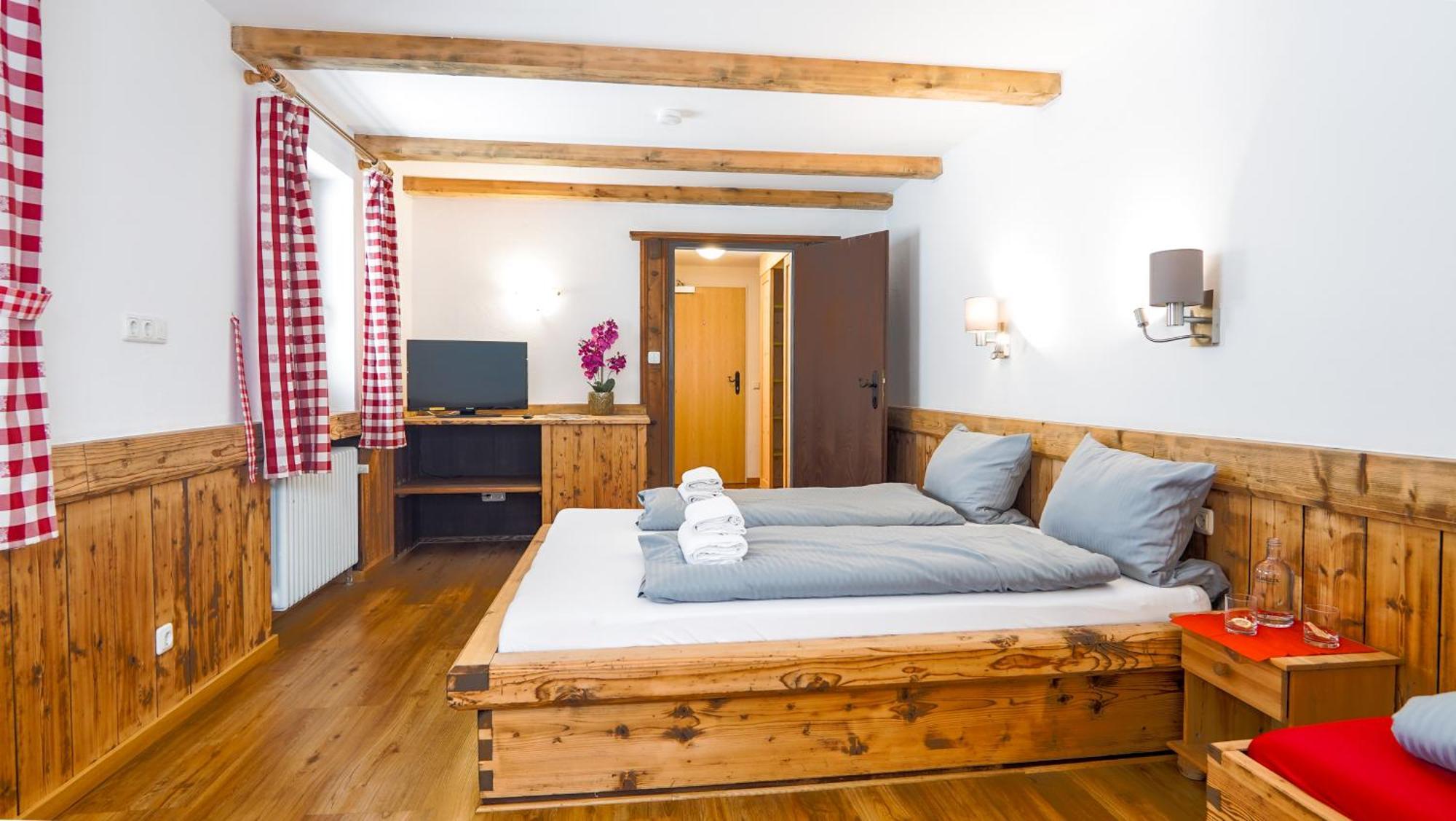 Landgasthof Zum Papyrer - Erholung Im Urlaubsgebiet Lenggries Δωμάτιο φωτογραφία