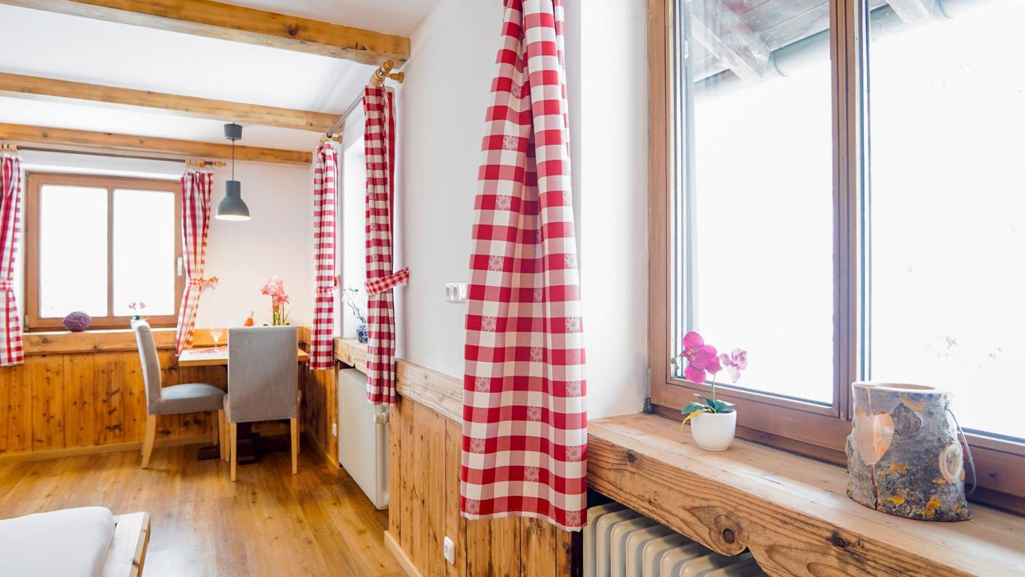 Landgasthof Zum Papyrer - Erholung Im Urlaubsgebiet Lenggries Εξωτερικό φωτογραφία